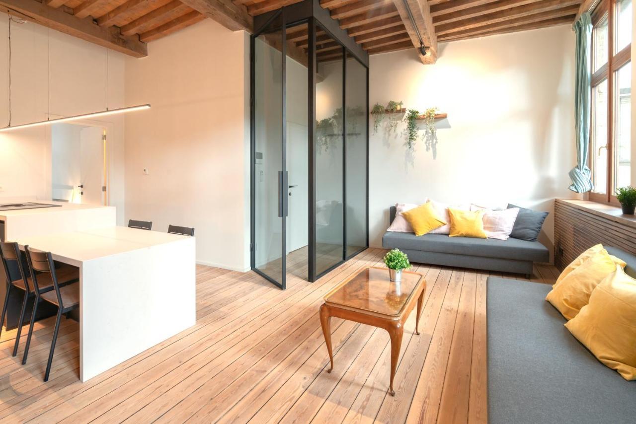 The Hendrik Square Apartments Antwerp Luaran gambar